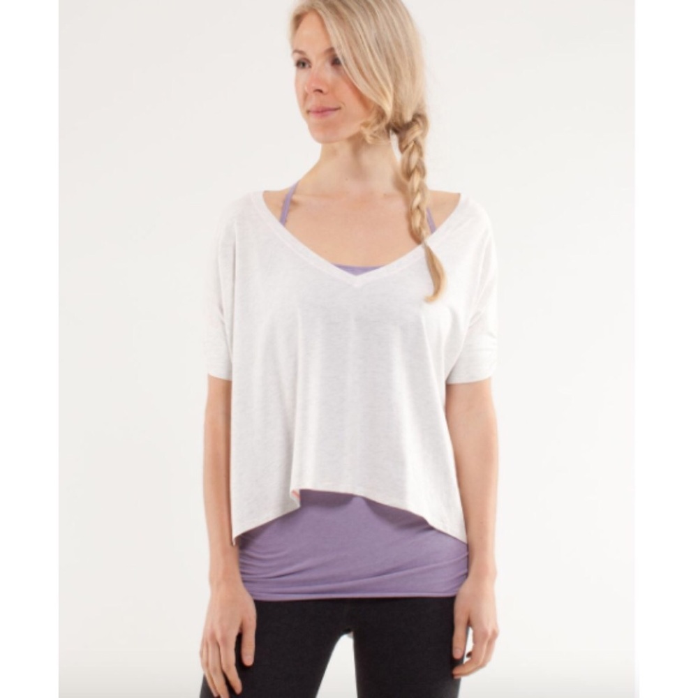 Lululemon My Mantra Short Sleeve size 2 (fits 4-6)